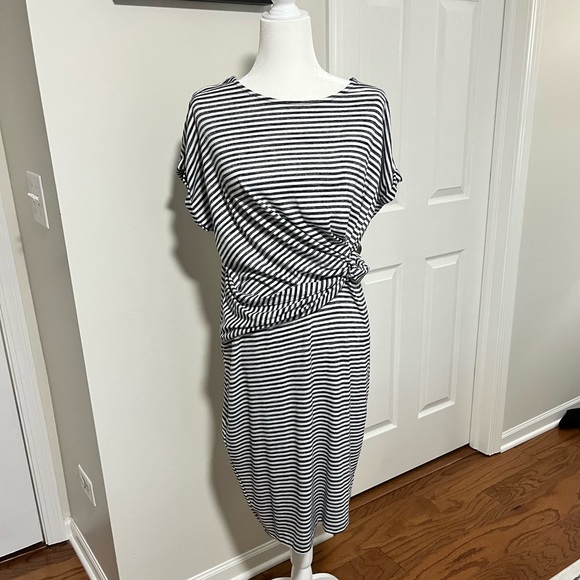GAP Soft-Spun Midi T-Shirt Twist-Knot Dress - Picture 1 of 6